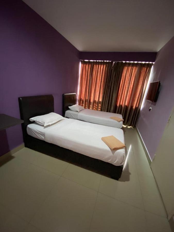 Hotel Zamburger קוטה דמנסארה מראה חיצוני תמונה